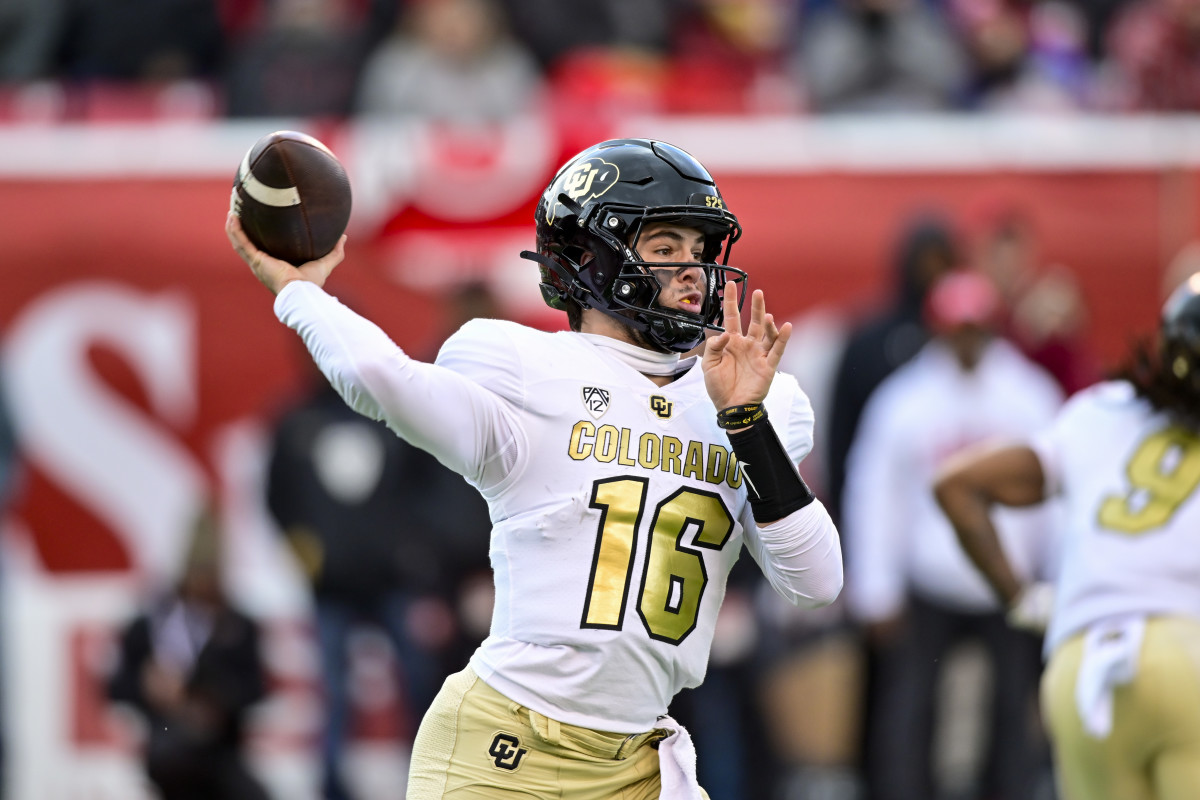 Colorado Buffaloes quarterback Ryan Staub (16) passes the ball against the Utah Utes at Rice-Eccles Stadium